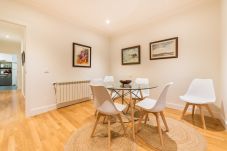 Apartamento em Madrid -  BIG Apartment Downtown Madrid Malasaña M (MAL27)