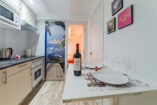 Apartamento em Madrid - Apartamento O'Donnell-Gregorio Marañón M (JJN155)