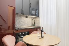 Apartamento em Madrid - Nuevo Dúplex -  Centro Chamberí - 2 dorm - 2 baños. 