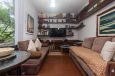 Apartamento em Rio de Janeiro - FF102| Leblon, 3 quadras da praia, até 10 pessoas