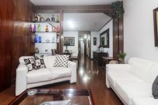 Apartamento em Rio de Janeiro - FF102| Leblon, 3 quadras da praia, até 10 pessoas