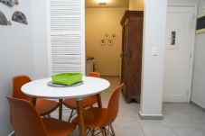 Apartamento em Rio de Janeiro - ALM104| 2 quartos com área externa no Leblon