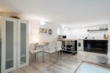 Apartamento em Madrid - Apartamento Teatro Real-Pza. San Martín TRU5