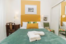 Apartamento em Rio de Janeiro - NS202| Quarto e sala em copacabana 200m da praia