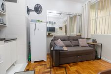 Apartamento em Rio de Janeiro - PLA813| Apto na quadra da praia de Copacabana!