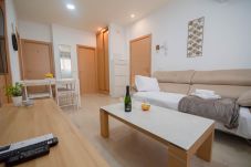 Apartamento em Madrid - Bonito Apartamento cerca Santiago Bernabéu MJU14B