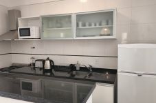 Apartamento em Mendoza - Cálido y Moderno en Complejo Privado, con Cochera