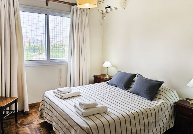 Apartamento em Mendoza -  Excelente ubicación en Av. Colon, balcón y cochera