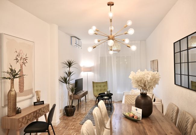 Apartamento em Madrid - Un refugio de elegancia en el corazón de Prosperidad.