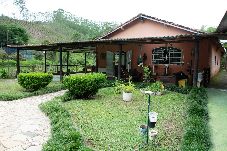 Casa em Natividade da Serra - Chácara à beira do lago em Natividade da Serra/SP