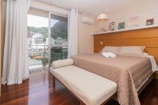 Apartamento em Rio de Janeiro - Albq704 | 2 quartos no melhor do Leblon 