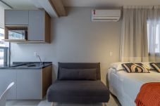 Apartamento em São Paulo - WEB710 Apartamento ao lado da Puc