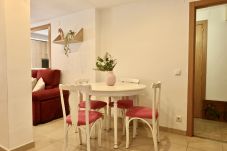 Apartamento em Madrid - COMODO DEPARTAMENTO DE DOS DOMITORIOS CERCA A PLAZA ELIPTICA