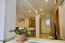 Apartamento em Madrid - COMODO DEPARTAMENTO DE DOS DOMITORIOS CERCA A PLAZA ELIPTICA