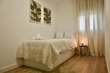 Apartamento em Madrid - Encantadora Vivienda de 3 Dormitorios descubre el Confort que Estabas Buscando DSA434D