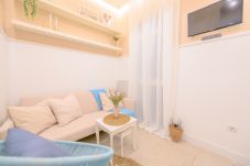 Apartamento em Madrid - Atractivo apartamento de un dormitorio con patio interior junto al Intercambiador de Avenida América CTG83