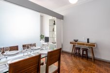 Apartamento em Rio de Janeiro - Agradável em Copa | Ideal para amigos | SC602