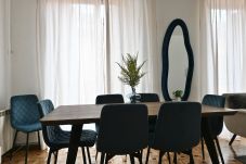 Apartamento em Madrid - Apartamento de Cuatro Dormitorios en el Bohemio Barrio de Malasaña VLD13