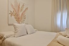 Apartamento em Madrid - Apartamento de Cuatro Dormitorios en el Bohemio Barrio de Malasaña VLD13