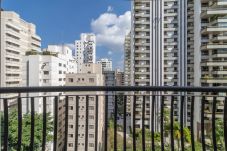 Apartamento em São Paulo - Apto nos Jardins com A/c e garagem