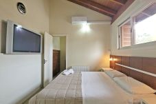 Apartamento em Gramado - Duplex 2D (2 banheiros) a 300m da Rua Coberta!