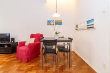 Apartamento em Rio de Janeiro - Julio301 | quarto e sala 5 min da praia