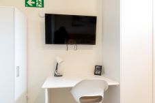 Apartamento em Madrid - Bonito apartamento de un dormitorio con patio GAN5D