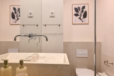 Apartamento em Madrid - Bonito apartamento de dos dormitorios en el Barrio Salamanca VEL37