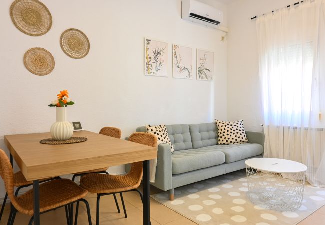 Apartamento em Madrid - Luminoso apartamento de tres dormitorios  