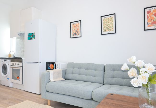 Apartamento em Madrid - Amplio y luminoso apartamento de tres dormitorios en Vallecas PAS4C3A