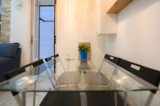 Apartamento em Madrid -  Encantador Apartamento con Patio Privado en el Corazón de Madrid, Frente al Parque del Retiro MPE51