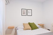 Apartamento em Madrid - Acogedor apartamento  de tres dormitorios  con balcón en Villaverde  