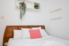 Apartamento em Madrid - M (ARS20) Encantador Apartamento en Chamartín: Tu Refugio de Comodidad en el Corazón de la Ciudad