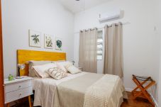 Apartamento em Rio de Janeiro - MARIO107 | Charmoso apartamento no Leblon