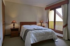 Apartamento em Gramado - NOVO! Aconchegante duplex 2D (2 banhos) a 1km da R Coberta!