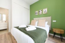 Apartamento em Madrid - Elegancia y Funcionalidad en San Bernardo: Piso con Baños en Suite