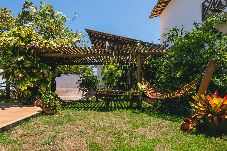 Casa em Camaçari - Casa aconchegante com Wi-Fi e piscina prox a praia