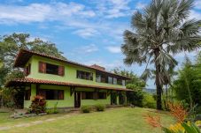 Casa em Rio de Janeiro - Refúgio Perfeito em Miguel Pereira | AND61