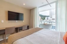 Apartamento em Rio de Janeiro - Vista para o Mar e Varanda com Banheira | Q18