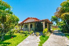 Casa em Camaçari - Casa encantadora c Wi-fi, piscina e churrasqueira 