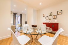 Apartment in Madrid -  BIG Apartment Downtown Madrid Malasaña M (MAL27)