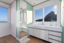 Apartment in Rio de Janeiro - Nice in Leblon | View to Morro 2 irmãos | GUC6 ZN1