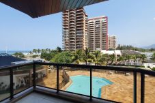 Apartment in Rio de Janeiro - Acolhedor flat à beira-mar na Barra da Tijuca