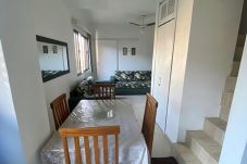 Apartment in Guarujá - Apto a 500 metros da praia da Enseada no Guarujá