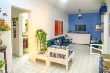 Apartment in Guarujá - Novidade - Apart-Hotel na praia de Pitangueiras/SP