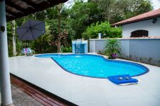 House in Bertioga - Linda casa com lazer a 500m da praia Guaratuba/SP