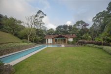 House in Petrópolis - ROC| Sítio com piscina na Serra de Petrópolis