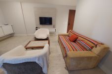 Apartment in Rio de Janeiro - SOU403| Flat de 2 quartos na Praia de Ipanema