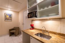 Apartment in Rio de Janeiro - 2 minutes from Copacabana Beach | DF408