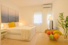 Studio in Madrid - Cozy Studio Apartment near the Bullring in Ventas